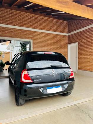 RENAULT CLIO 1.0 EXPRESSION 16V FLEX 4P MANUAL RENAULT CLIO 1.0 EXPRESSION 16V FLEX 4P MANUAL